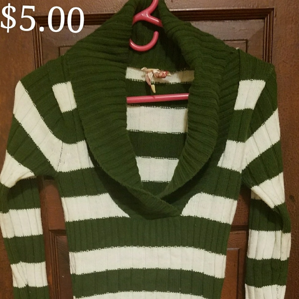 Green and beige Cowl neck sweater